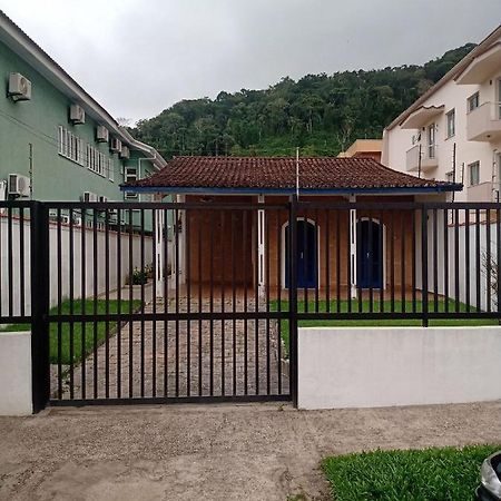 Casa Praia Grande Com Churrasqueira Villa Ubatuba Dış mekan fotoğraf