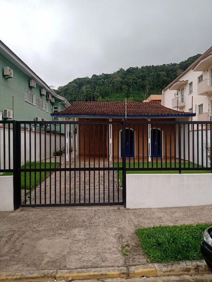Casa Praia Grande Com Churrasqueira Villa Ubatuba Dış mekan fotoğraf